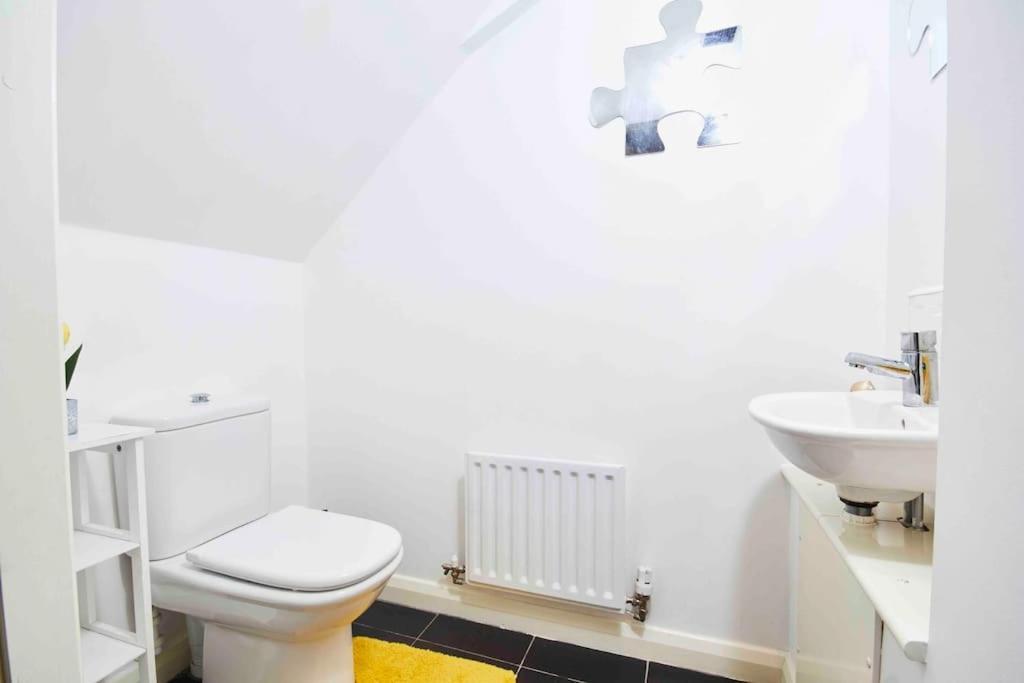 Dellehomes- Free Parking, Wfh, Family-Friendly Manchester Zewnętrze zdjęcie
